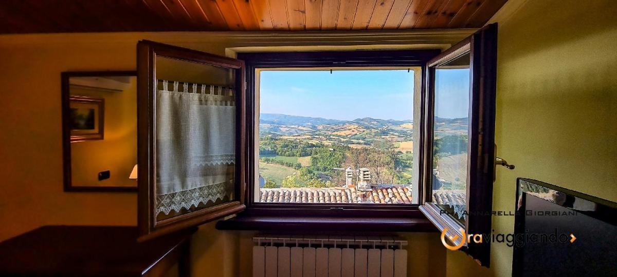 Locanda Del Castello Frontone 외부 사진